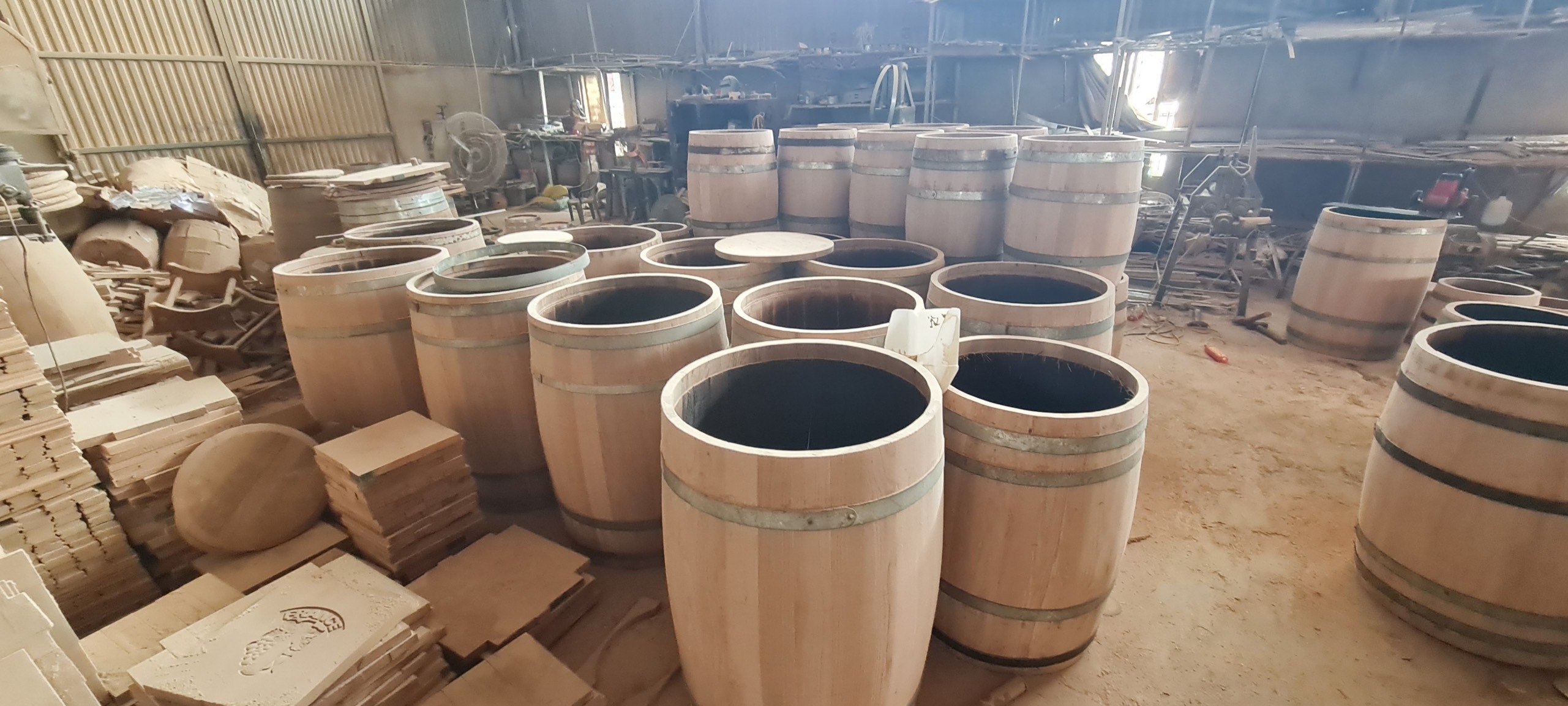 Tư vấn sản xuất và xuất khẩu thùng rượu